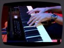 Tom Brislin nous présente et joue sur un piano numérique Casio Privia PX-350.
