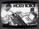 Future Music nous offre une petite contribution issue du groupe mostly Robot qui nous prsente le travail de Tim Exile et le Reaktor.